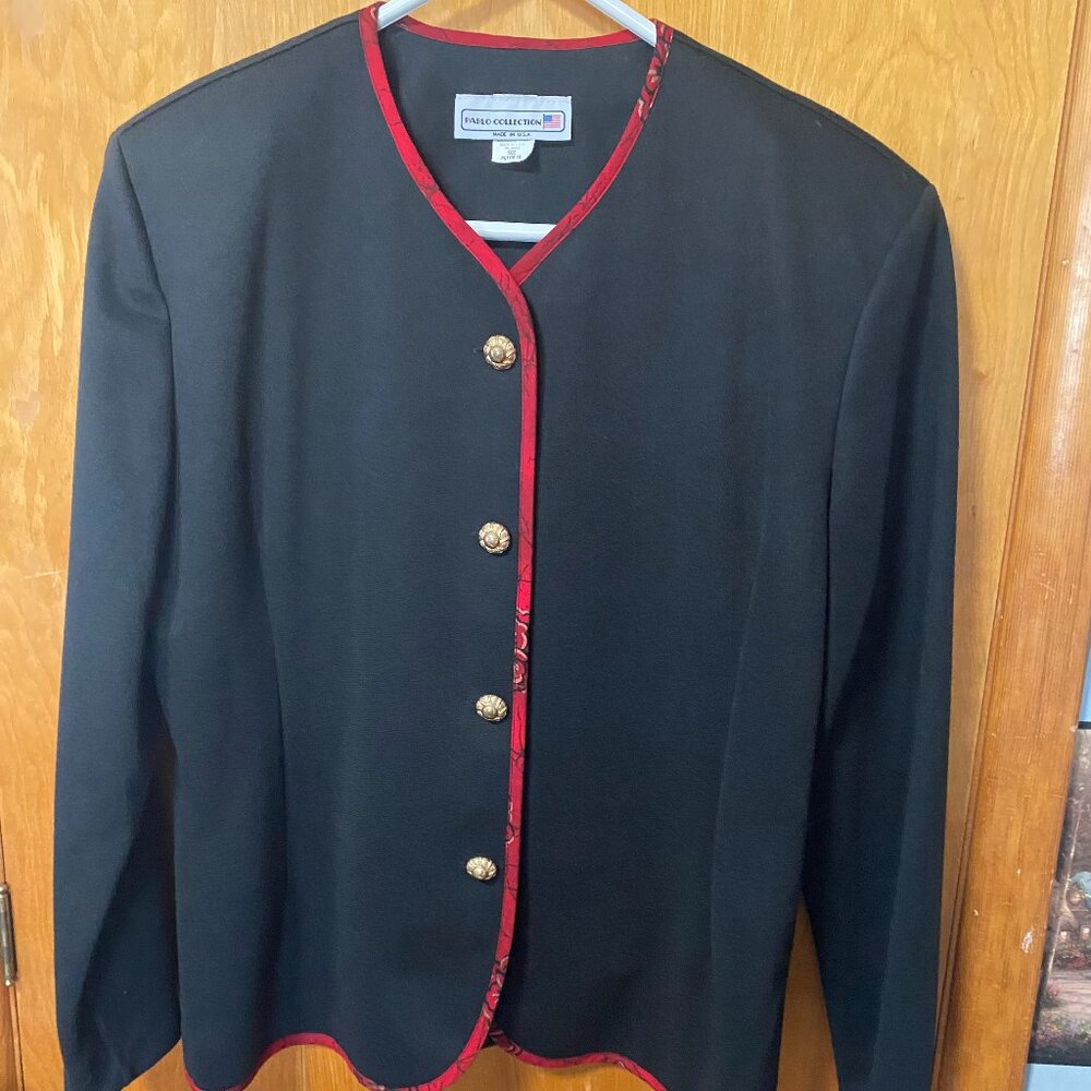 suit - Picture 4 of 4